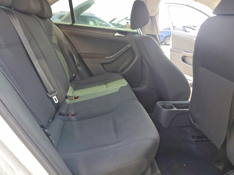 63906856 :رقم المزاد ، 3VW2K7AJ6CM353649 vin ، 2012 Volkswagen Jetta مزاد بيع