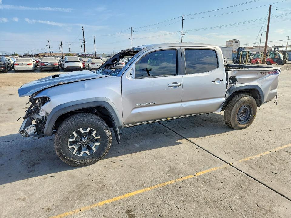 Auction sale of the 2017 Toyota Tacoma, vin: 5TFCZ5AN9HX108498, lot number: 64799236