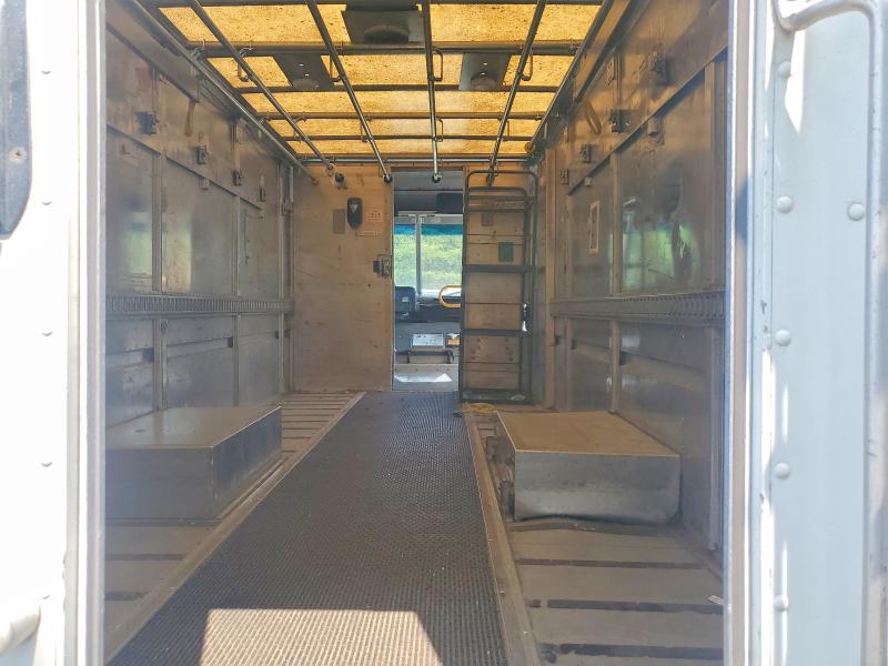 2004 Freightliner Mt45 Chassis მანქანა იყიდება აუქციონზე, vin: 4UZAANCP34CM43380, აუქციონის ნომერი: 64031396