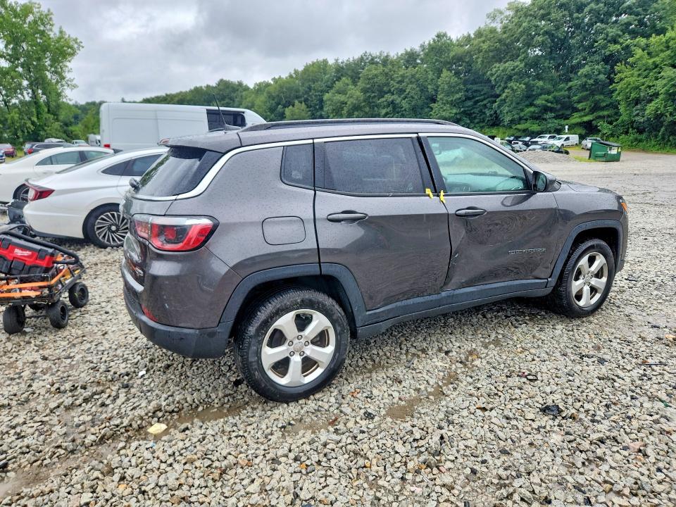 Продаж на аукціоні авто 2018 Jeep Compass, vin: 3C4NJDBB0JT433864, номер лоту: 63526686