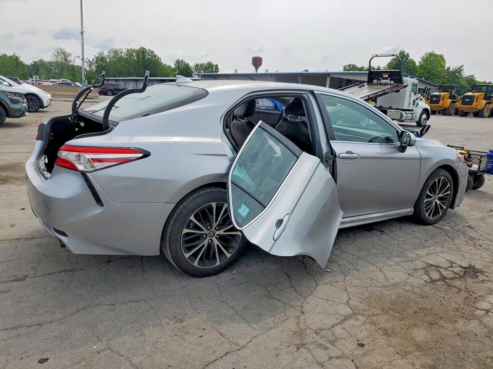 Продаж на аукціоні авто 2020 Toyota Camry, vin: 4T1G11AK5LU348306, номер лоту: 64764986