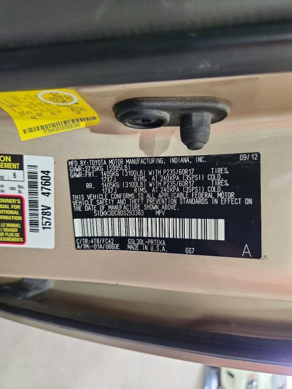 65689306 :رقم المزاد ، 5TDKK3DC8DS293383 vin ، 2013 Toyota Sienna مزاد بيع