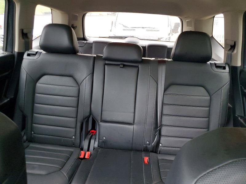 65018116 :رقم المزاد ، 1V2NR2CA8JC573688 vin ، 2018 Volkswagen Atlas مزاد بيع