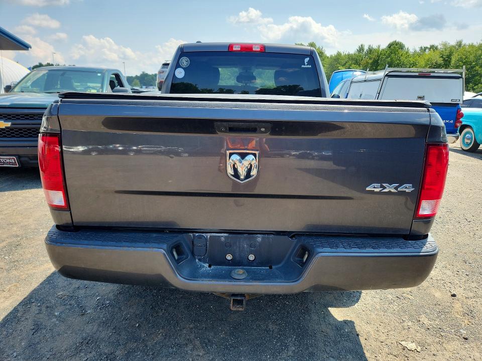 Auction sale of the 2018 Ram 1500, vin: 1C6RR7FG2JS137321, lot number: 62941476