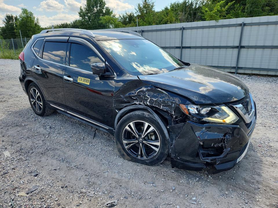 64649366 :رقم المزاد ، JN8AT2MT5JW463394 vin ، 2018 Nissan Rogue مزاد بيع