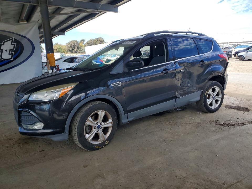 2014 Ford Escape მანქანა იყიდება აუქციონზე, vin: 1FMCU0GXXEUD72526, აუქციონის ნომერი: 66138936