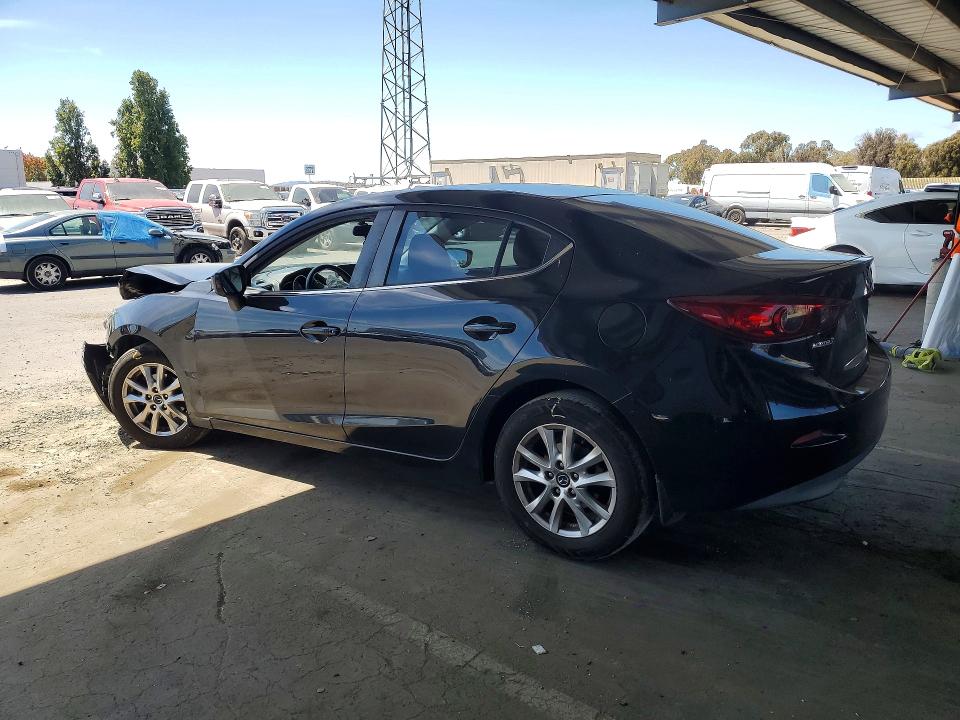 65206206 :رقم المزاد ، 3MZBM1V74FM169711 vin ، 2015 Mazda 3 مزاد بيع