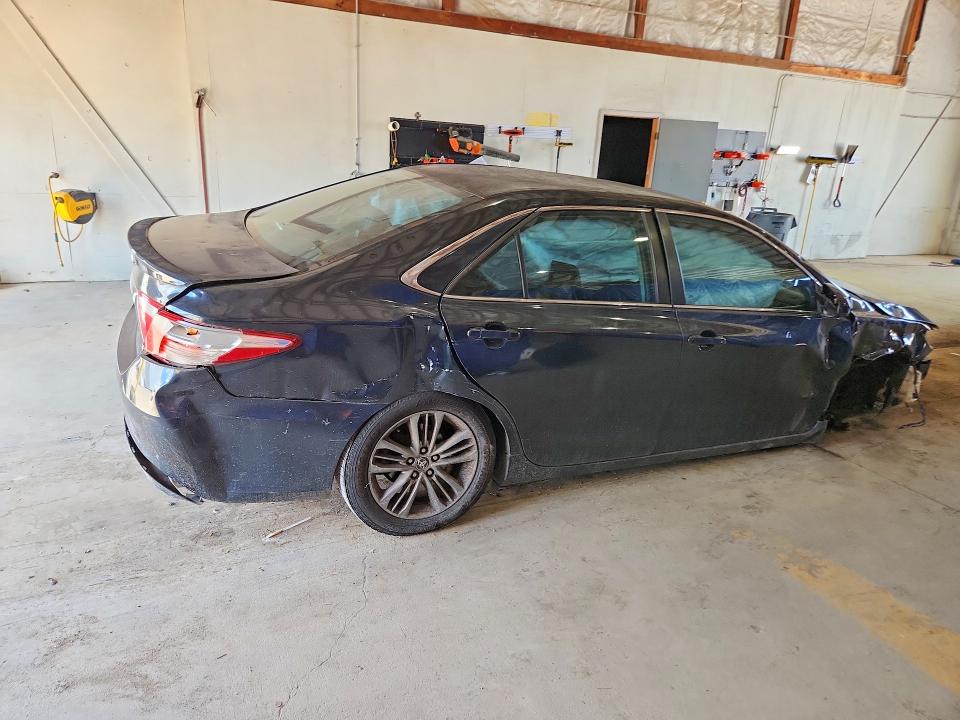 63869456 :رقم المزاد ، 4T1BF1FK9FU480171 vin ، 2015 Toyota Camry مزاد بيع