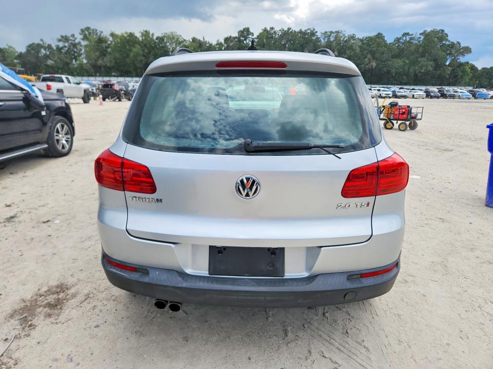 2015 Volkswagen Tiguan მანქანა იყიდება აუქციონზე, vin: WVGAV7AX9FW500847, აუქციონის ნომერი: 66118566
