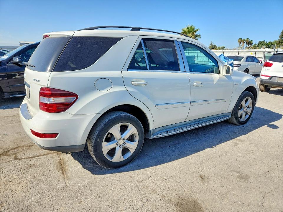 Продажа на аукционе авто 2011 Mercedes-benz Ml, vin: 4JGBB2FB3BA641594, номер лота: 64853526