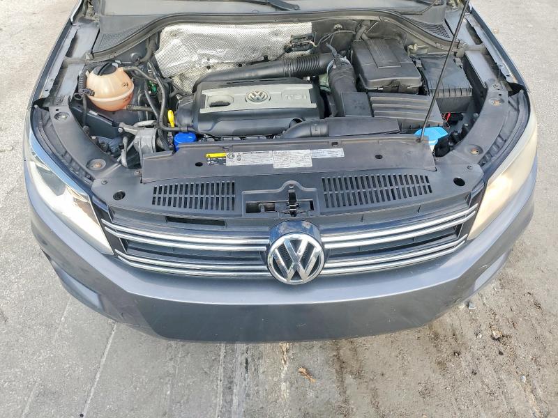 2016 Volkswagen Tiguan მანქანა იყიდება აუქციონზე, vin: WVGAV7AX7GW559266, აუქციონის ნომერი: 66503766