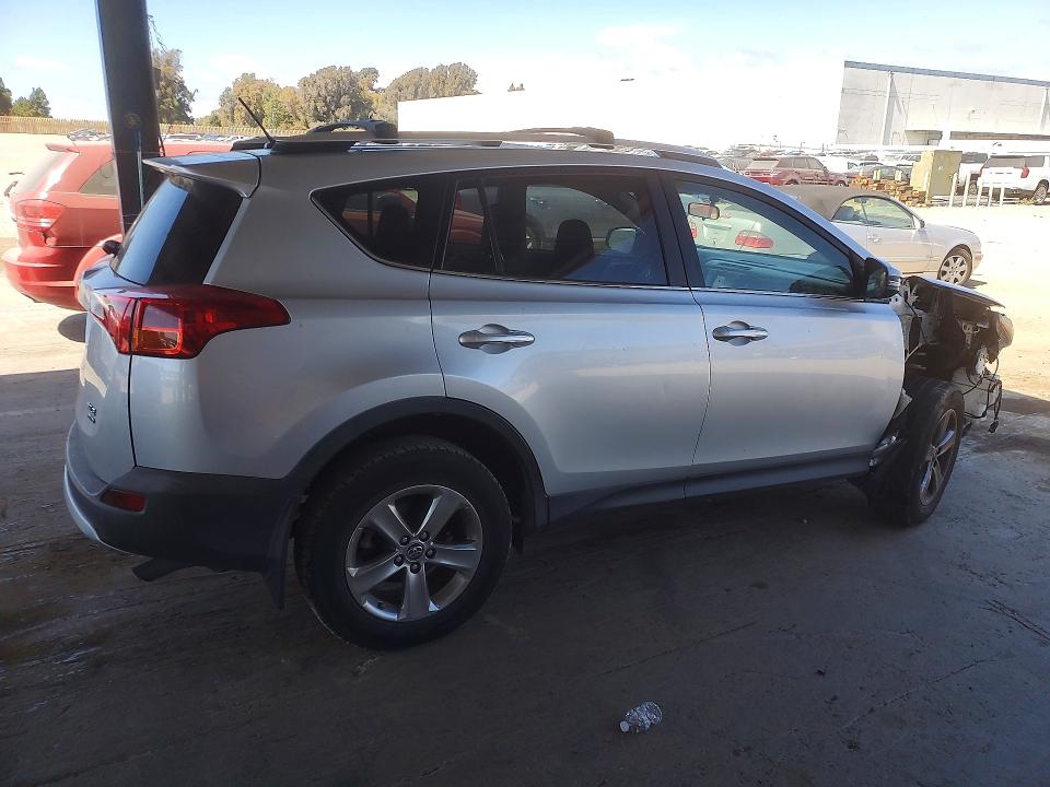 64905776 :رقم المزاد ، JTMRFREV8FD128812 vin ، 2015 Toyota Rav4 مزاد بيع