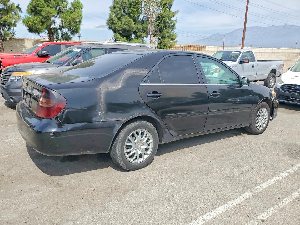 Продаж на аукціоні авто 2002 Toyota Camry, vin: 4T1BE32K82U074025, номер лоту: 64704736