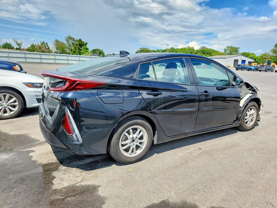 Продажа на аукционе авто 2021 Toyota Prius Prime, vin: JTDKAMFPXM3182697, номер лота: 62990566