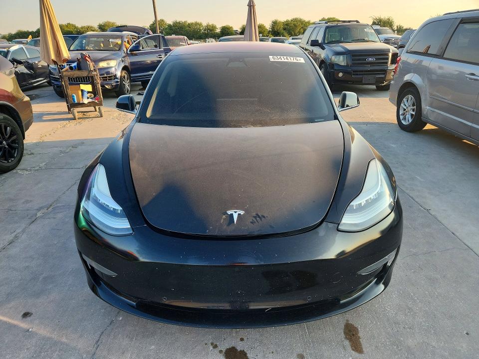 Продажа на аукционе авто 2018 Tesla Model 3, vin: 5YJ3E1EA2JF172376, номер лота: 63414176