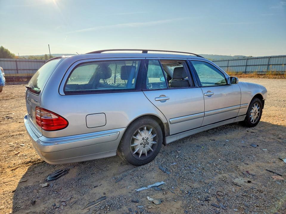 66293916 :رقم المزاد ، WDBJH82J21X045997 vin ، 2001 Mercedes-benz E مزاد بيع