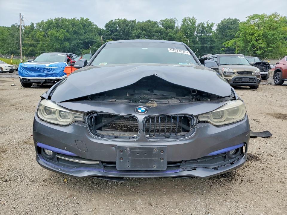 64674866 :رقم المزاد ، WBA8F1C50JK898407 vin ، 2018 Bmw 328 مزاد بيع
