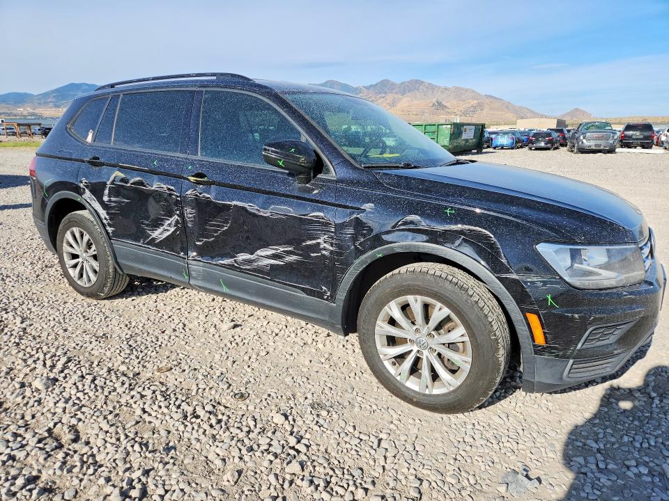 Продаж на аукціоні авто 2018 Volkswagen Tiguan, vin: 3VV1B7AX1JM190104, номер лоту: 64667726