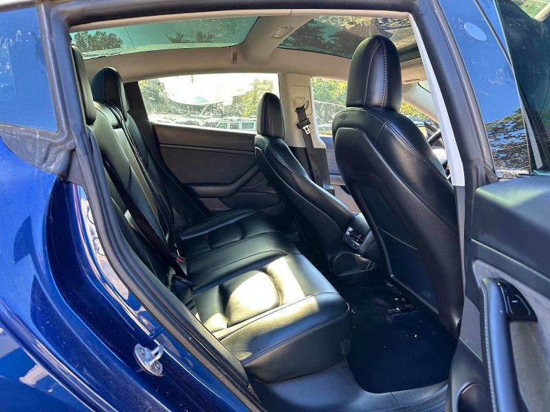 64461726 :رقم المزاد ، 5YJ3E1EB1LF617668 vin ، 2020 Tesla Model 3 مزاد بيع