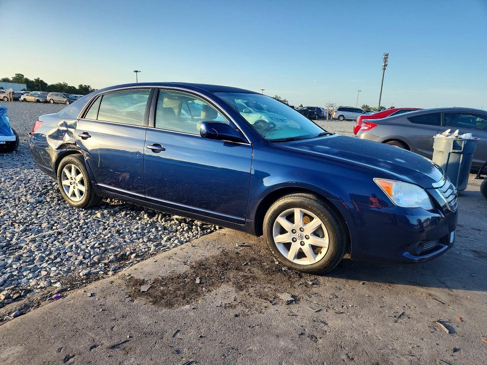 64318036 :رقم المزاد ، 4T1BK36B28U288553 vin ، 2008 Toyota Avalon مزاد بيع