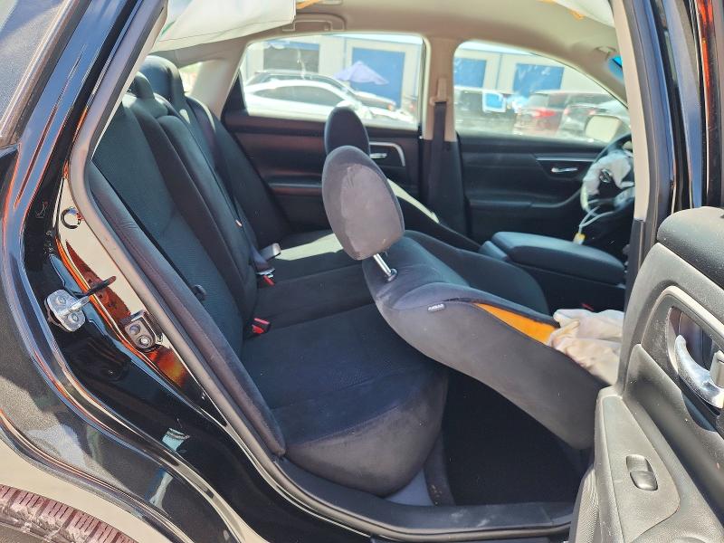 65239046 :رقم المزاد ، 1N4AL3AP1FN878319 vin ، 2015 Nissan Altima مزاد بيع
