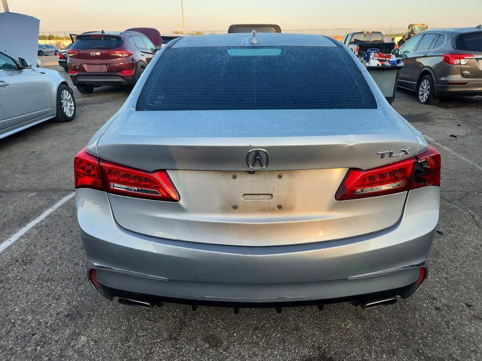 2018 Acura Tlx მანქანა იყიდება აუქციონზე, vin: 19UUB2F50JA011099, აუქციონის ნომერი: 66079396