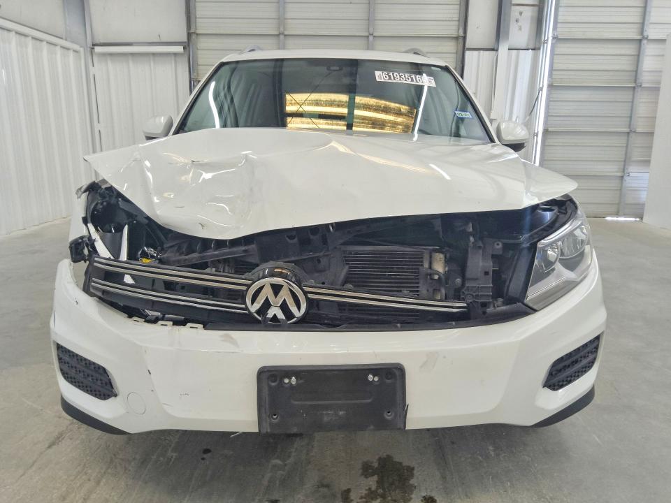 Продажа на аукционе авто 2017 Volkswagen Tiguan, vin: WVGRV7AX2HW508312, номер лота: 61935166