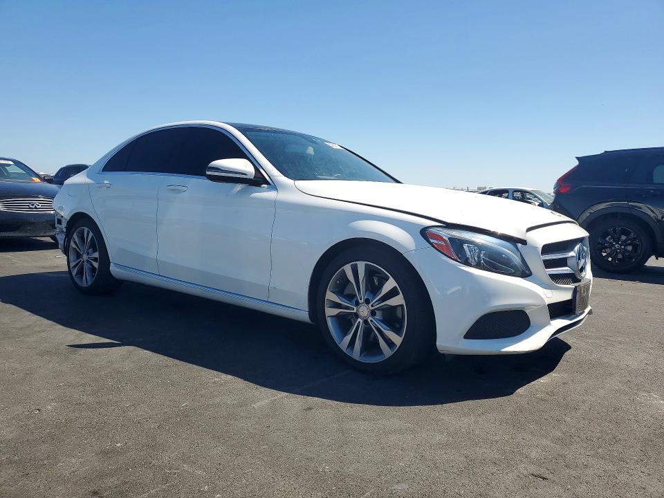 2016 Mercedes-benz C მანქანა იყიდება აუქციონზე, vin: 55SWF4JB7GU162735, აუქციონის ნომერი: 63884476