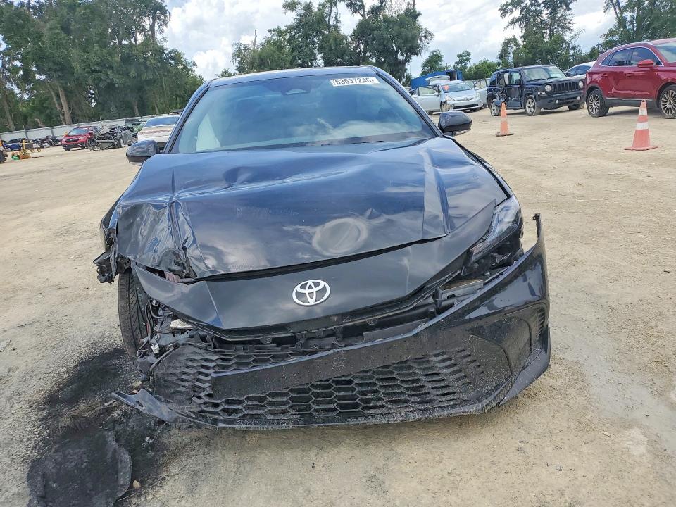 63637246 :رقم المزاد ، 4T1DAACK1SU618100 vin ، 2025 Toyota Camry مزاد بيع