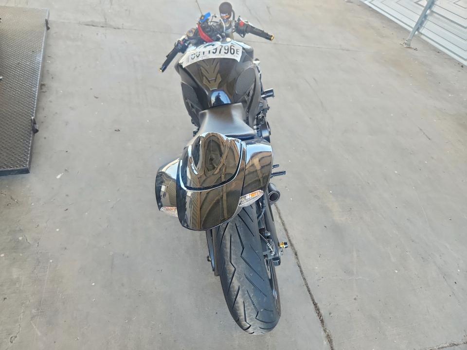 65119796 :رقم المزاد ، JS1GN7DA062104877 vin ، 2006 Suzuki Gsx-r600 مزاد بيع