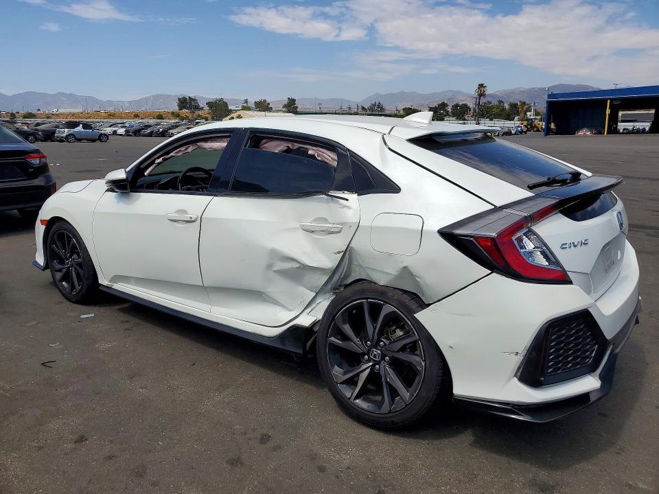 2018 Honda Civic მანქანა იყიდება აუქციონზე, vin: SHHFK7H42JU412121, აუქციონის ნომერი: 63940986