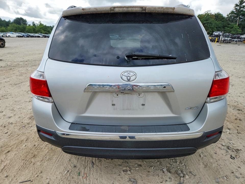 64149256 :رقم المزاد ، 5TDBK3EH3DS207584 vin ، 2013 Toyota Highlander مزاد بيع