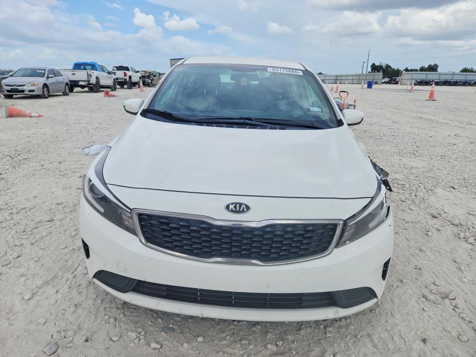 2018 Kia Forte მანქანა იყიდება აუქციონზე, vin: 3KPFK4A7XJE239328, აუქციონის ნომერი: 65175666