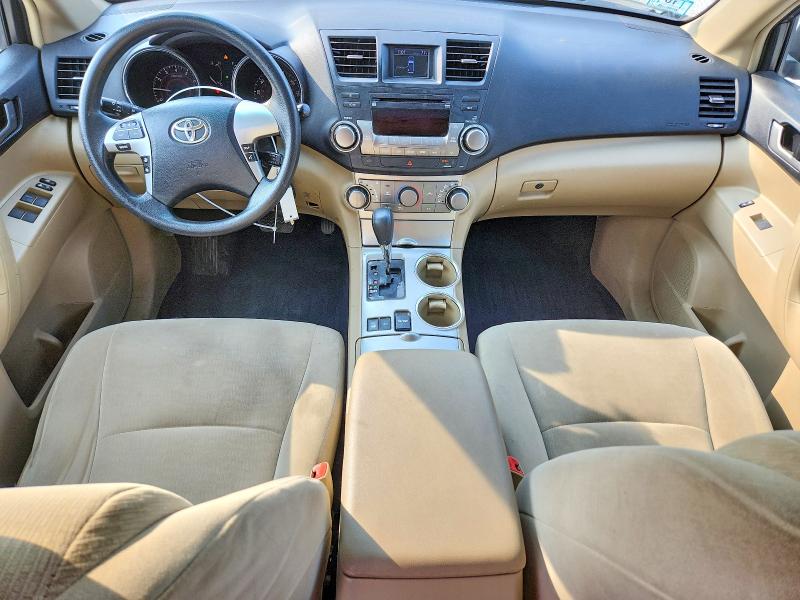 64607606 :رقم المزاد ، 5TDBK3EHXCS116200 vin ، 2012 Toyota Highlander مزاد بيع