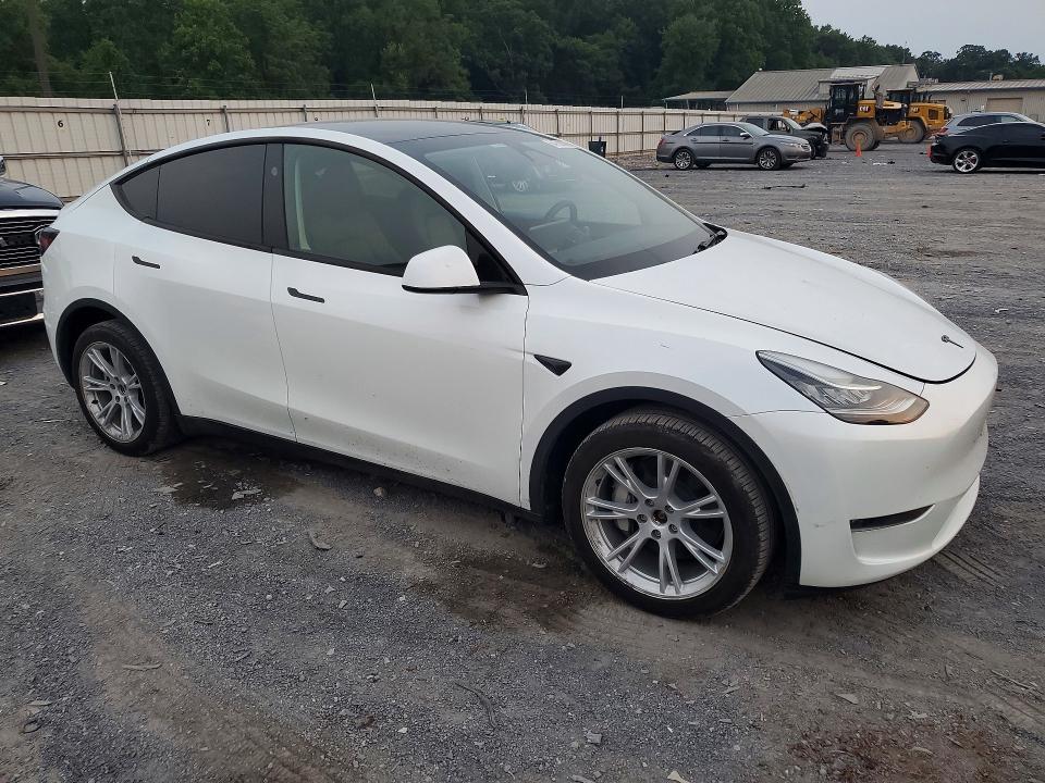 Auction sale of the 2023 Tesla Model Y, vin: 7SAYGDEE2PA136880, lot number: 64783016