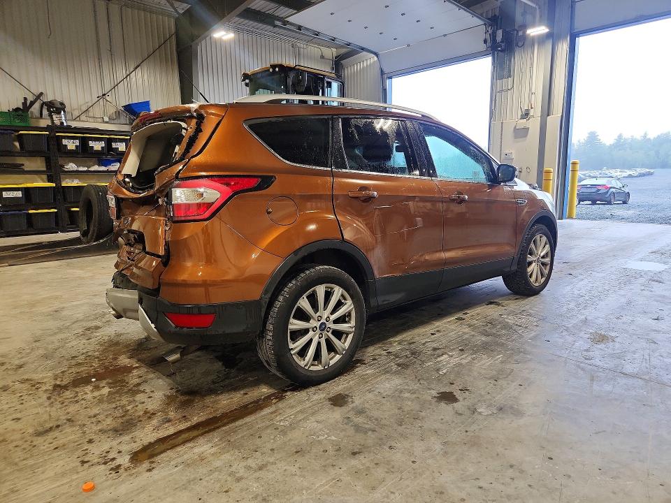 2017 Ford Escape მანქანა იყიდება აუქციონზე, vin: 1FMCU9J91HUE40540, აუქციონის ნომერი: 65255676