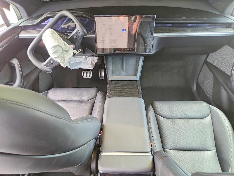 66757016 :رقم المزاد ، 7SAXCBE67NF332236 vin ، 2022 Tesla Model X مزاد بيع