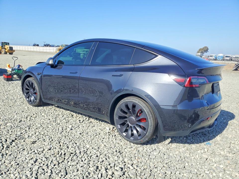62721006 :رقم المزاد ، 7SAYGDEF9SF263887 vin ، 2025 Tesla Model Y مزاد بيع