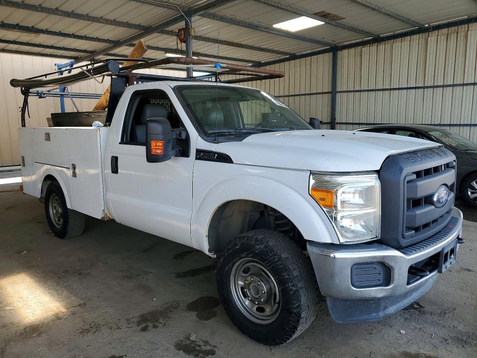 63718746 :رقم المزاد ، 1FDBF2B69GEC85133 vin ، 2016 Ford F250 مزاد بيع