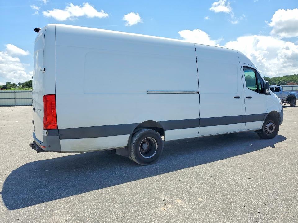 63643816 :رقم المزاد ، W1Y8ED3Y8NT096958 vin ، 2022 Mercedes-benz Sprinter مزاد بيع