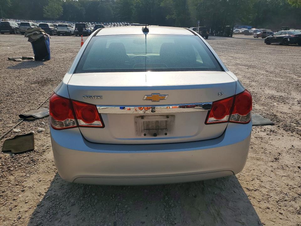 Продажа на аукционе авто 2015 Chevrolet Cruze, vin: 1G1PE5SB9F7173925, номер лота: 64600746