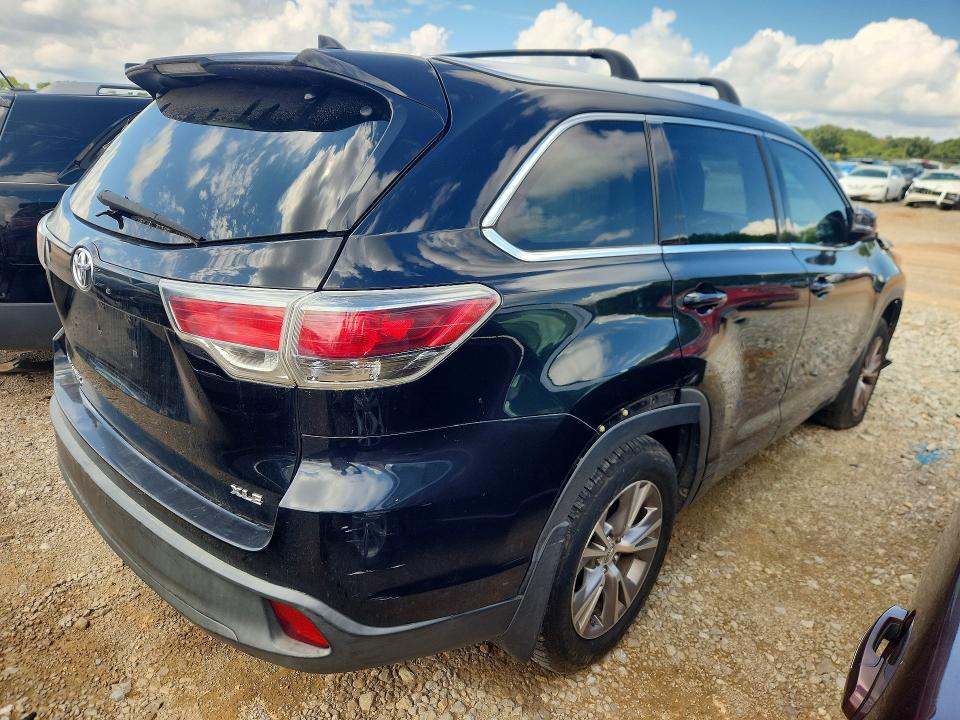 63873526 :رقم المزاد ، 5TDKKRFH5ES031429 vin ، 2014 Toyota Highlander مزاد بيع