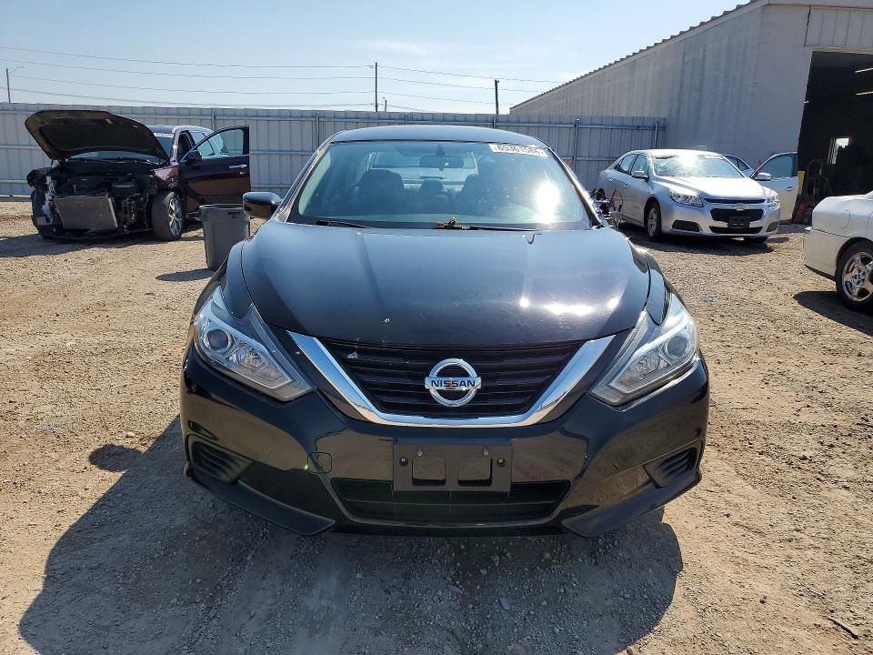 2018 Nissan Altima მანქანა იყიდება აუქციონზე, vin: 1N4AL3AP6JC226476, აუქციონის ნომერი: 65361586