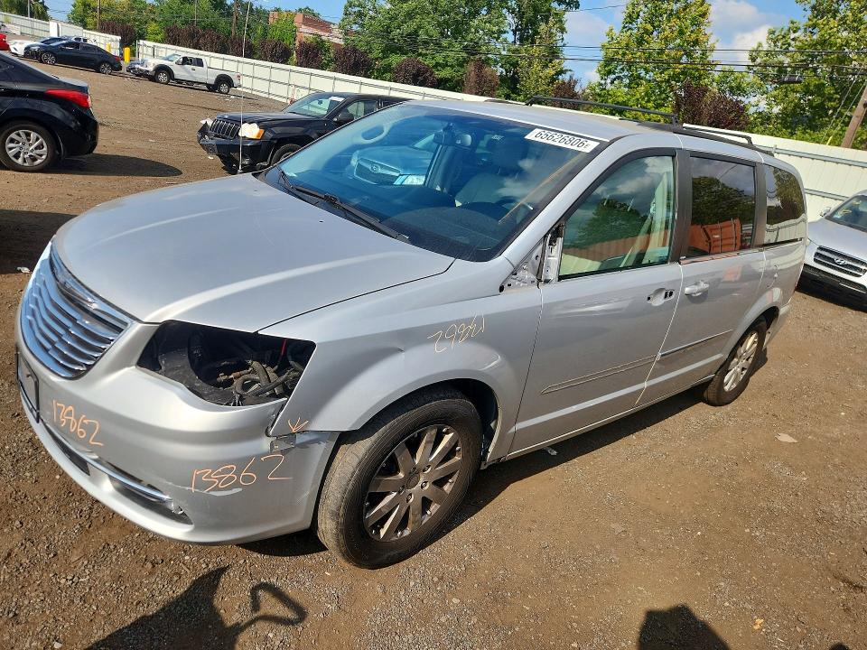 65626806 :رقم المزاد ، 2A4RR8DGXBR610977 vin ، 2011 Chrysler Town & Country مزاد بيع