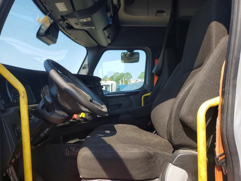 63337236 :رقم المزاد ، 1FUJHHDV2PLUC9154 vin ، 2023 Freightliner Cascadia 126 مزاد بيع