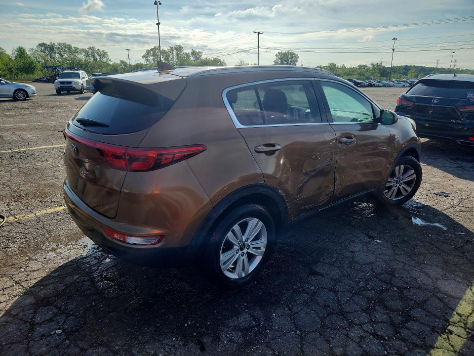 65742616 :رقم المزاد ، KNDPMCAC6J7406709 vin ، 2018 Kia Sportage مزاد بيع