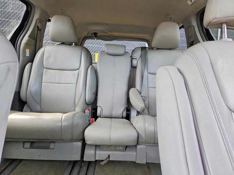 Продажа на аукционе авто 2017 Toyota Sienna, vin: 5TDYZ3DCXHS792276, номер лота: 65844686
