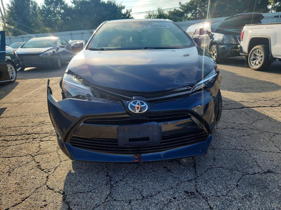 63609636 :رقم المزاد ، 2T1BURHE6JC103903 vin ، 2018 Toyota Corolla مزاد بيع