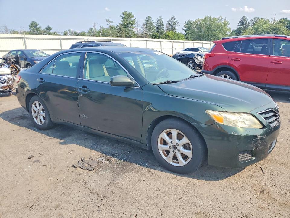 64680746 :رقم المزاد ، 4T1BF3EKXBU625659 vin ، 2011 Toyota Camry مزاد بيع