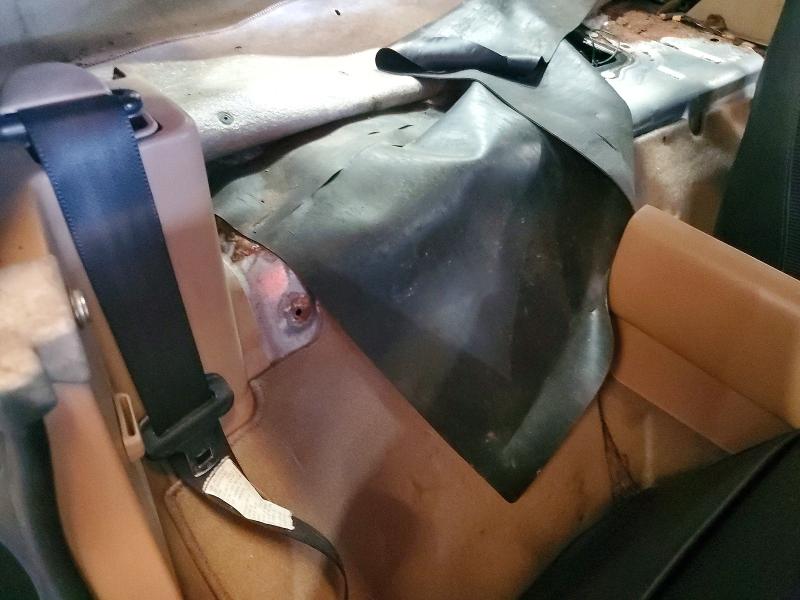 2000 Mazda Mx-5 Miata მანქანა იყიდება აუქციონზე, vin: JM1NB3534Y0150676, აუქციონის ნომერი: 64847306